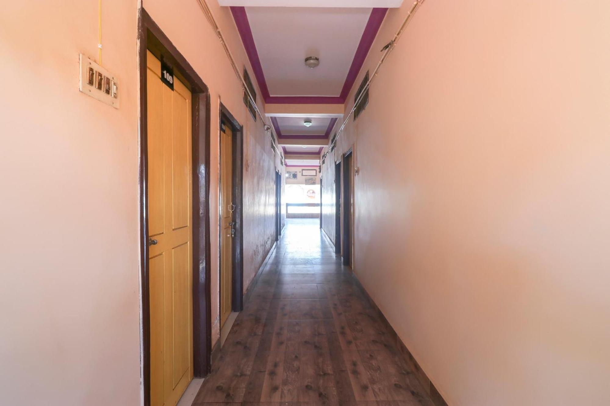 Spot On Hotel Poonam Jagdalpur Esterno foto